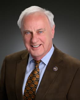Peter Egan