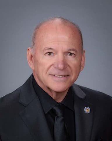 Mike Holcomb